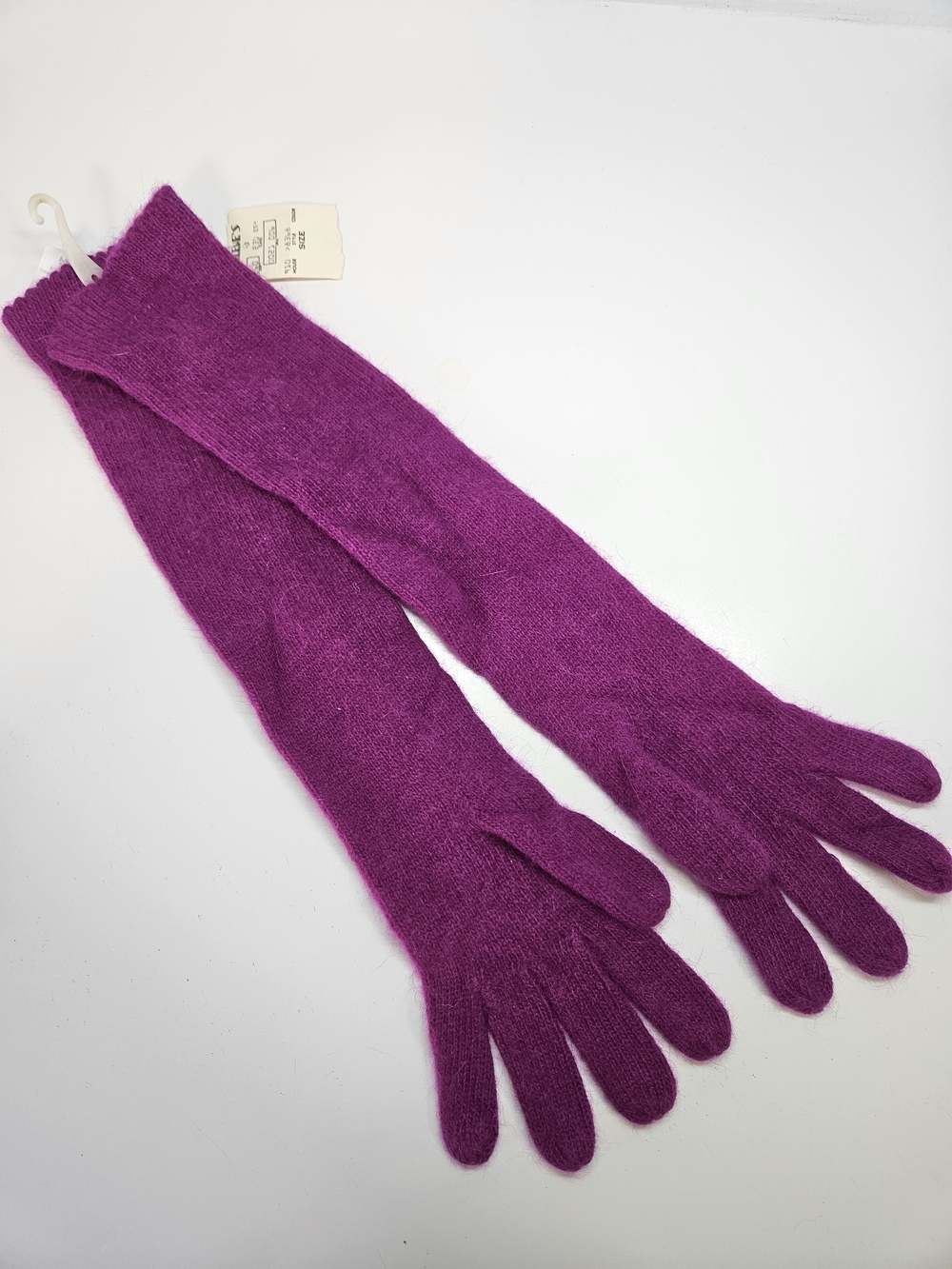 NEW VINTAGE Filene's Berry Lambs Wool Angora Blend Long Opera Gloves One Size